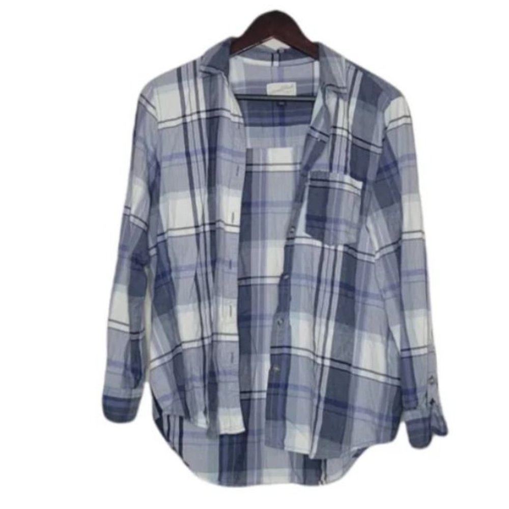 Fashion flannel in blue. Free beauty gift with purchase!